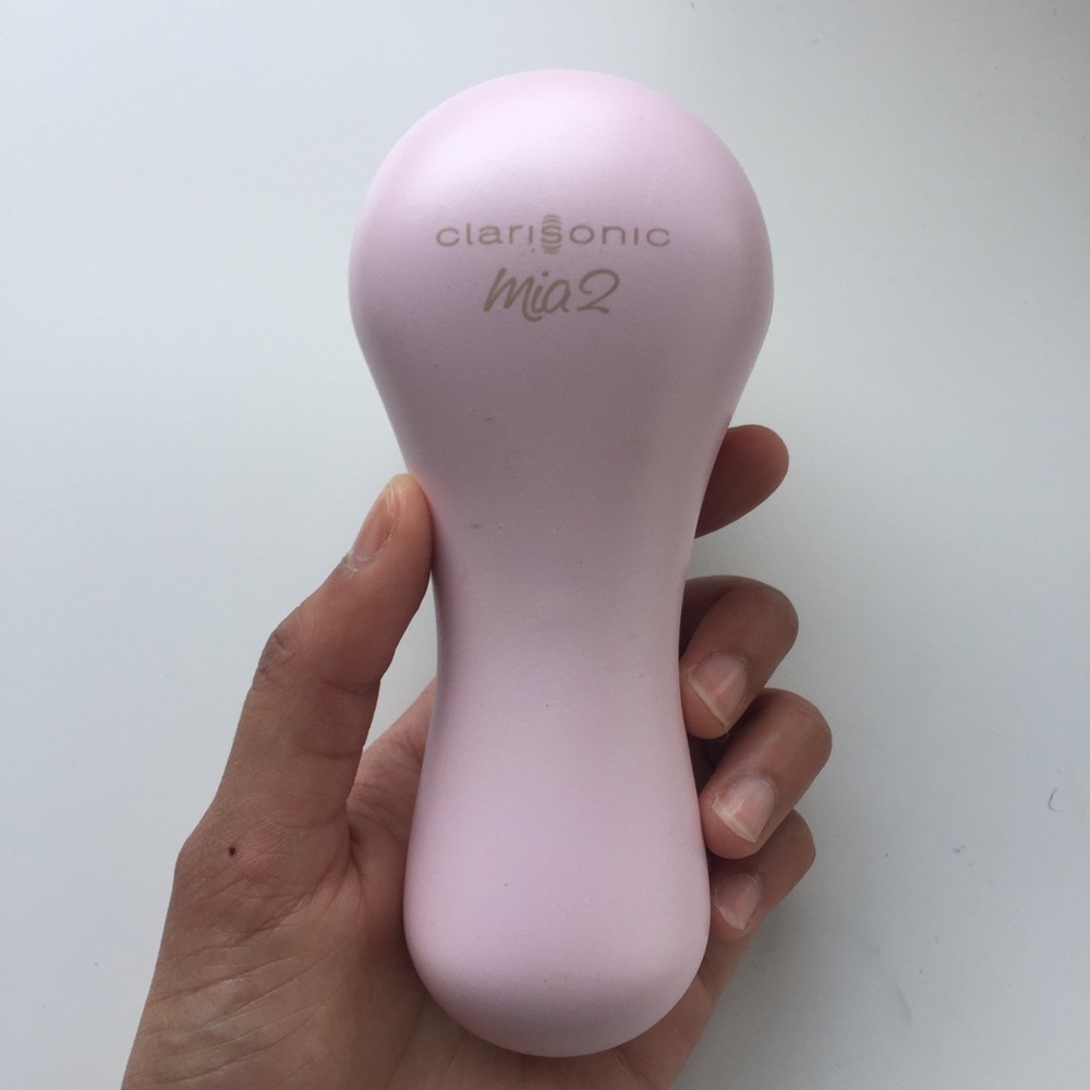CLOSING SALE / MAKE OFFERS • Clarisonic Mia 2